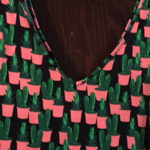 Tank top - Picture 2 of 2